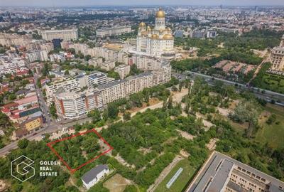 Teren de 324 mp, în Ultracentral - 2