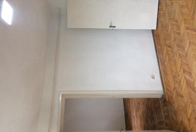 Apartament cu 2 camere decomandat în Micro 4 - 8