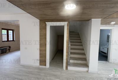 Vila individuala cuplata, in complex rezidential modern, cu 5 camere si living d - 8