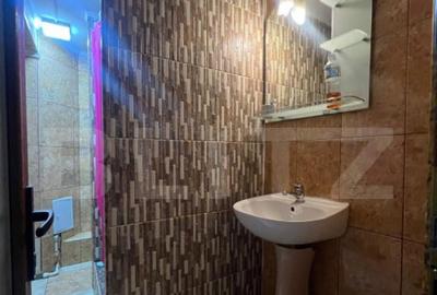 Apartament cu 3 camere, decomandat, 65 mp, zona Materna - 8