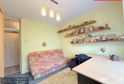 Apartament cu 2 camere decomandat în Micro 17 - 11
