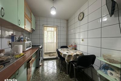 Apartament cu 2 camere decomandat în 9 Mai - 5