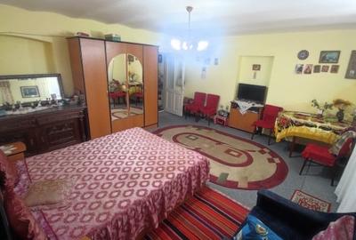 Vanzare 4 camere in vila Dacia - 7
