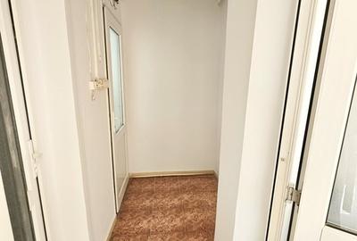 Spațiu comercial, de 75 mp, în Casa de Cultură - 6