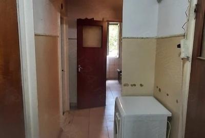 Apartament cu 3 camere decomandat în Drumul Taberei - 3