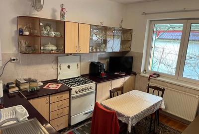 Casă cu 3 camere cu Teren 2795 Mp în Central - 8