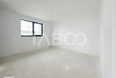 Apartament cu 3 camere semidecomandat în Mărăști