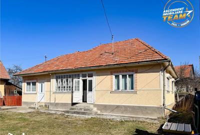 Casă cu 3 camere cu Teren 700 Mp în Zagon - 10