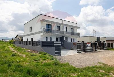 Duplex cu 4 camere cu Teren 250 Mp în Tărlungeni - 25