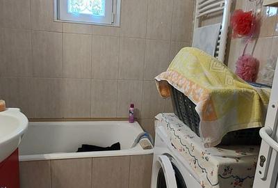Apartament cu 3 camere semidecomandat în Central - 3