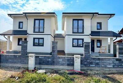 Duplex 4 camere Mosnita Veche - 1