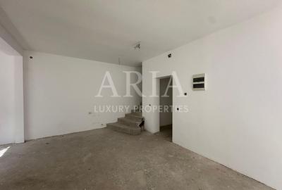 Casă individuală cu 8 camere cu Canalizare în Primăverii - 12