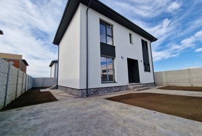 Proprietar - Single 4 camere, canalizare, 100 m mega image, autobuz - 2