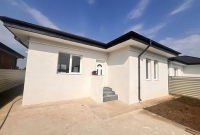 Casă cu 3 camere în Crevedia - 2