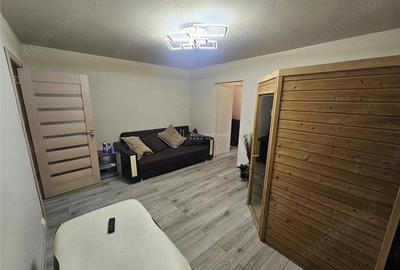 Resita, 2 Cam. Cf. 1, Renovat, Parter, Micro 1 - 12