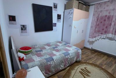 Apartament cu 4 camere decomandat în Central - 3