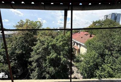 Apartament cu 2 camere în Victoriei