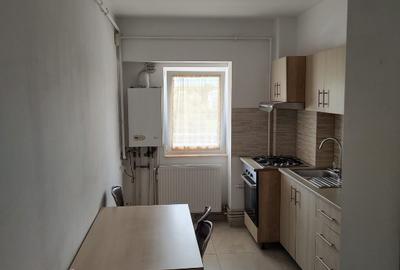 Apartament cu 3 camere decomandat în Mărăști