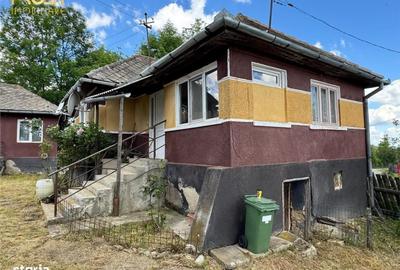 Casă cu 4 camere în Dângău Mare