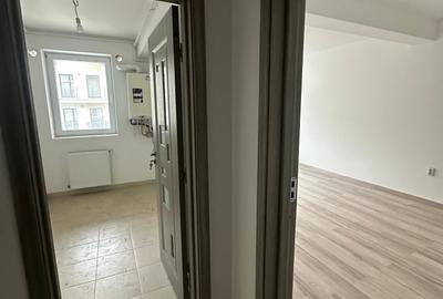 Apartament cu 2 camere decomandat în Tractorul - 3