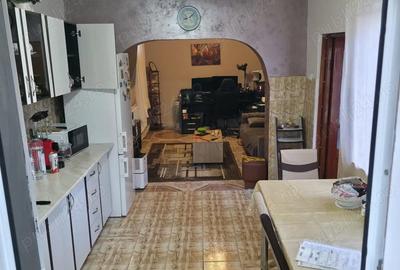 Casă cu 3 camere cu Teren 142 Mp în Tomis II - 8