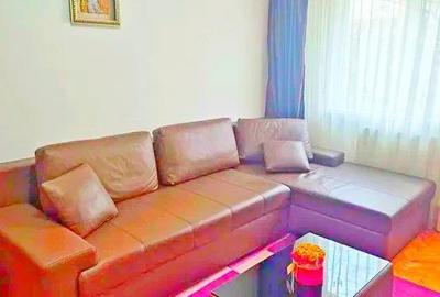 Apartament cu 2 camere decomandat, mobilat în Soarelui