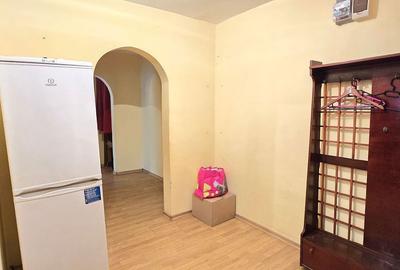 Apartament cu 3 camere decomandat în Dacia - 1