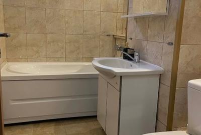 Apartament cu 3 camere semidecomandat, mobilat în Circumvalațiunii - 9