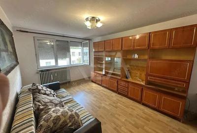 Apartament 3 camere , Decomandat , Zona Giurgiului