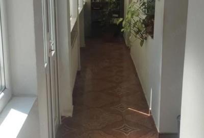 Casă cu 4 camere cu Teren 480 Mp în Central