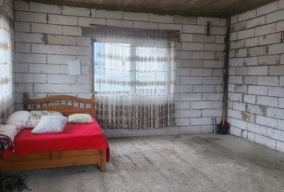 Casă cu 5 camere cu Teren 666 Mp în Șerbănești - 2
