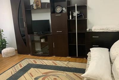 Apartament cu 2 camere decomandat în 1 Mai - 1