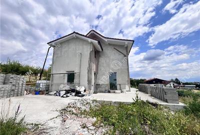Casa individuala in Cisnadioara cu 4 camere 2 bai terasa teren 1170 mp - 30