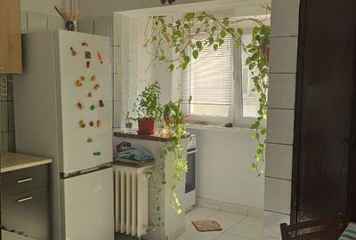 Proprietar, închiriez apartament cu 2 camere în zona Mega Mall - 7