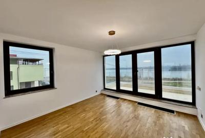 Casă cu 5 camere cu Canalizare în Central