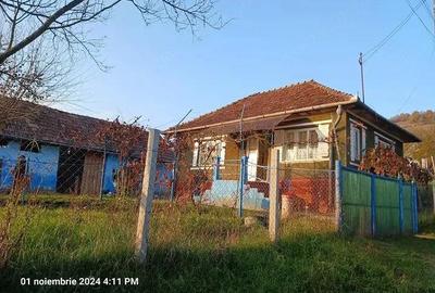 Casă cu Teren 14 Mp în Bonț - 1