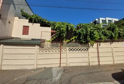 Casă individuală cu 3 camere cu Canalizare în Central - 6