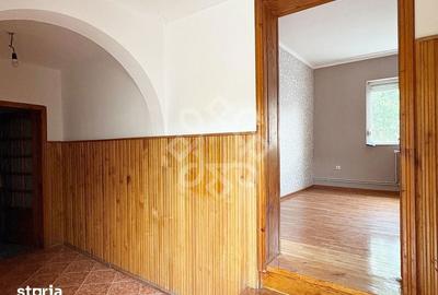 Casă cu 5 camere semidecomandat cu Teren 893 Mp în Ciupercenii Noi - 17