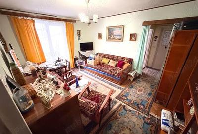 Apartament cu 2 camere semidecomandat în Central - 1