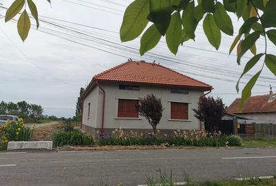 Casă cu 3 camere în Păru - 2