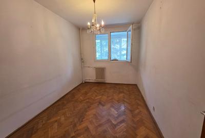 Apartament cu 4 camere semidecomandat în Titan - 1