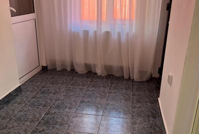 Casa cu 2 corpuri si magazin, teren 241 mp, zona 9 Mai, toate utilitatile - 11