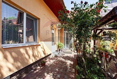 Apartament 2 camere , renovat, mobilat- utilat,  zona centrala - 4