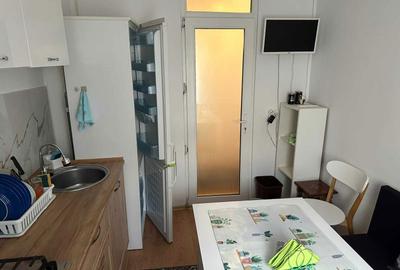 Apartament cu 2 camere semidecomandat în Craiovița Nouă - 5