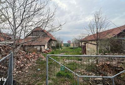 Teren de 1438 mp, în Central - 9