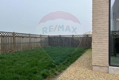 Vila cu 4 camere de vanzare in Liziera de Lac - 13