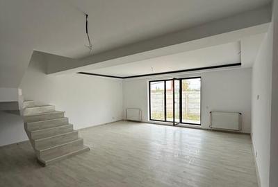 Triplex bine compartimentat, 5 camere si loc de parcare - 16