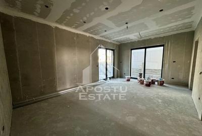 Casă cu 5 camere cu Teren 300 Mp în Giroc