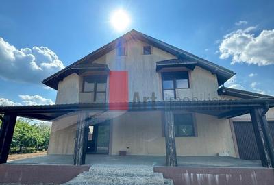 Ilfov Casa la rosu in Peris - 2