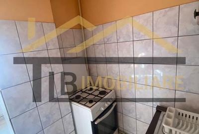 Apartament de 2 camere, decomandat, 60mp, Zona UMF - 8